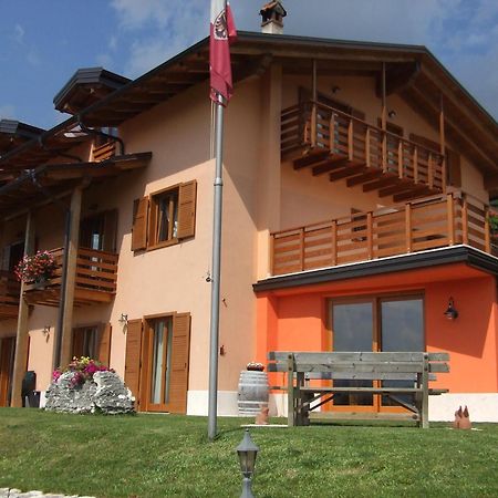 Agritur Le Pergole Hotel Villa Lagarina Ngoại thất bức ảnh
